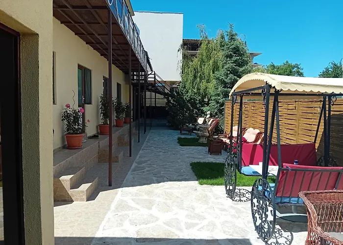 Πανσιόν Casa Rustica1 *